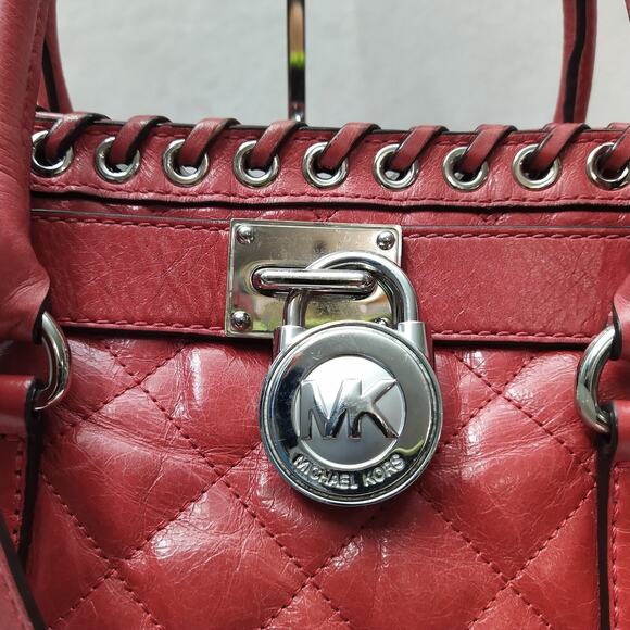 Michael Kors Hippie Grommet Hamilton Red Quilted Leather Large Tote Bag - Picture 16 of 16